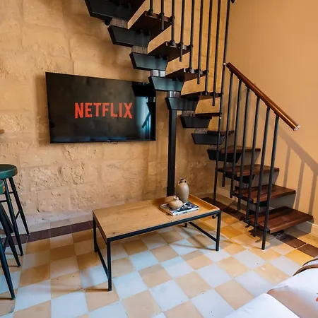 The Florian Boutique By Zzzing Cospicua