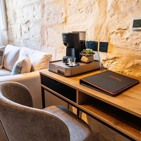 ゲストハウス The Florian Boutique By Zzzing