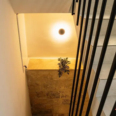 The Florian Boutique By Zzzing Cospicua