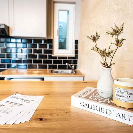 The Florian Boutique By Zzzing בית הארחה Cospicua