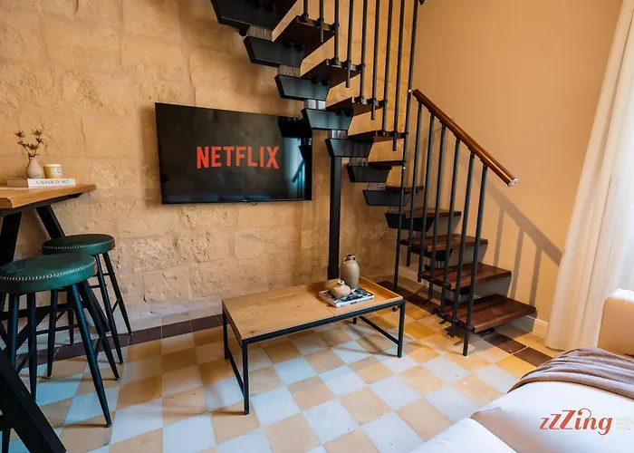 The Florian Boutique By Zzzing Cospicua